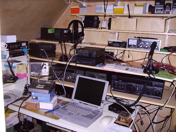 Funkbude von DH8BM / DL0ERT / DN2GB